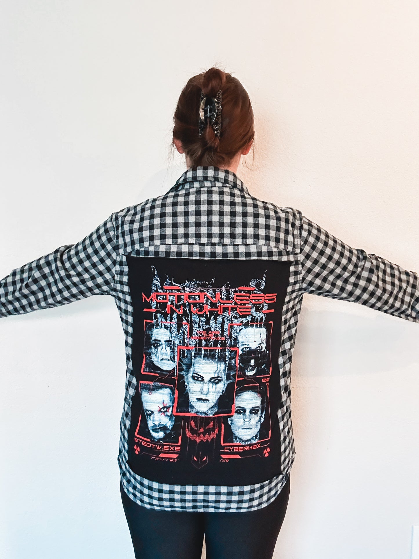 Motionless In White - Medium