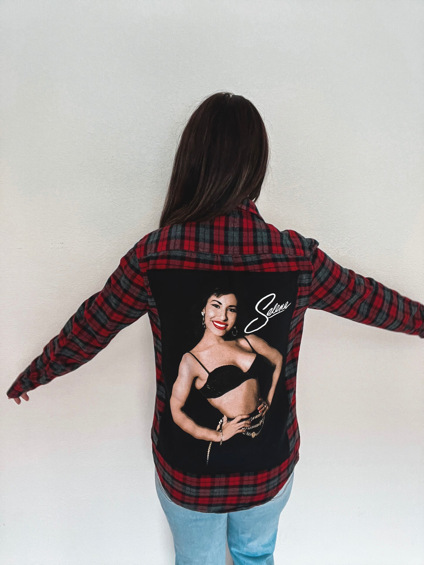 Selena - Small